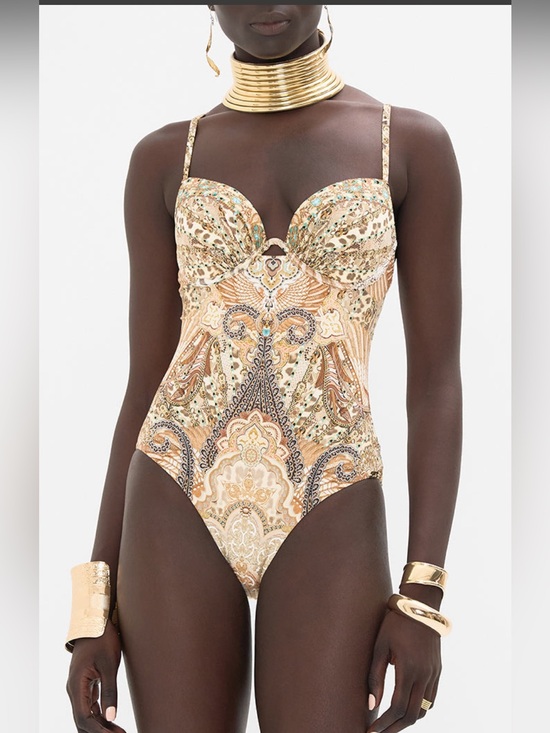 Camilla Other - NWT Camilla Ththrone Wire Moulder Bra Beige Paisley One Piece Swimsuit Small